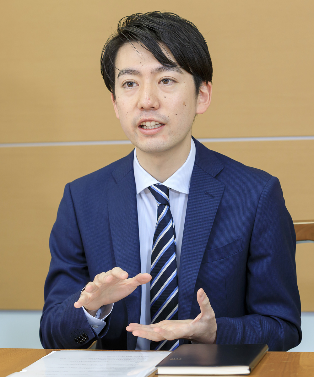 インタビュー中の様子